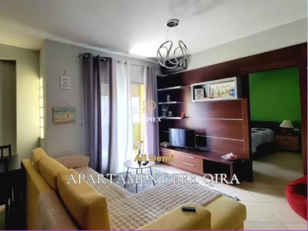 Tirane, jepet me qera apartament 1+1+Ballkon Kati 2, 60 m² 450 € (Ali Demi)