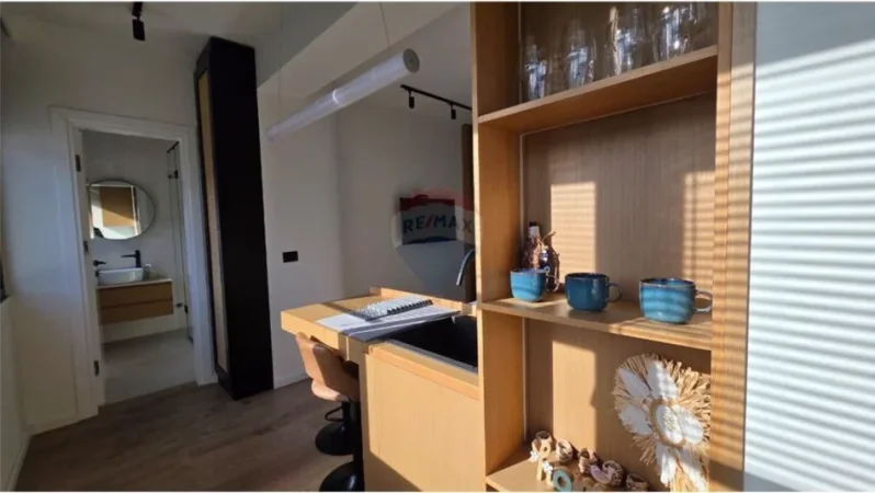 Vlore - Lungomare, shitet apartament 2+1 Kati 10, 127 m² 339.900 € (Rruga Reshat Osmani, Vlore)
