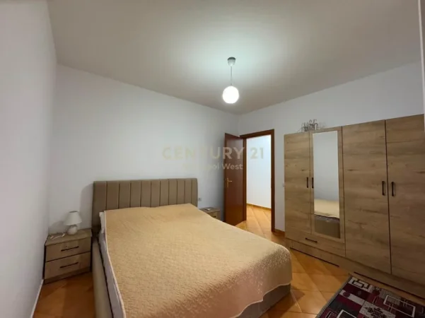 Tirane, jepet me qera apartament 1+1 Kati 5, 70 m² 580 € (Delijorgji)
