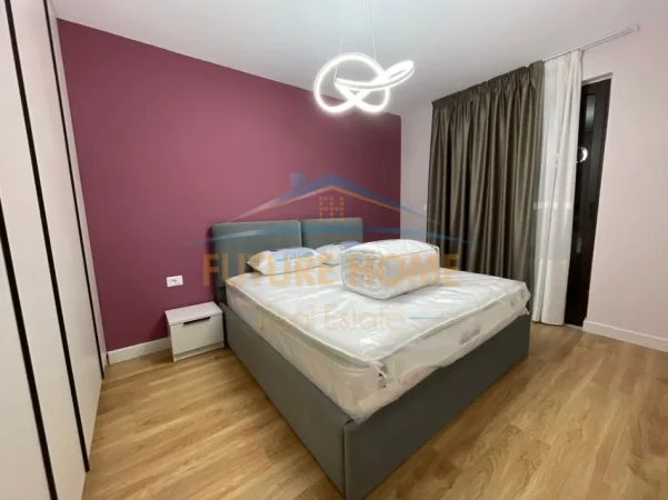 Tirane, jepet me qera apartament 2+1 Kati 5, 110 m² 700 € (Fusha e Aviacionit)