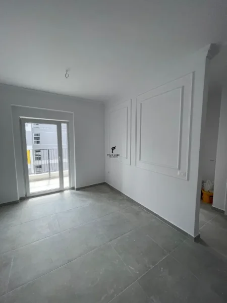 Tirane, shitet apartament 1+1 Kati 6, 53 m² 75.000 € (UNIVERS CITY)