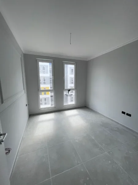 Tirane, shitet apartament 1+1 Kati 6, 53 m² 75.000 € (UNIVERS CITY)