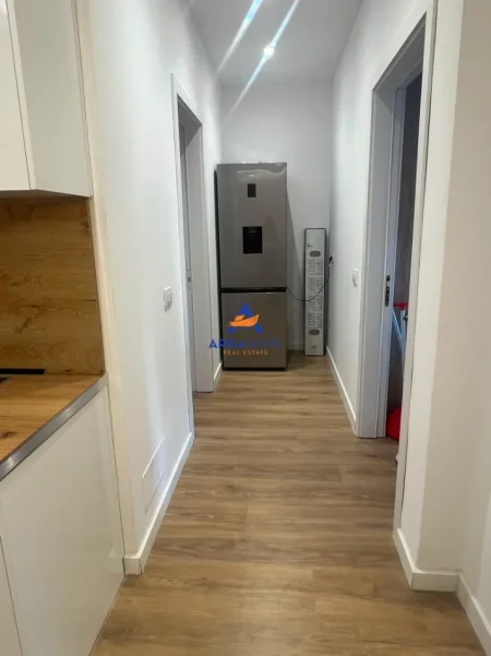 Tirane, jepet me qera apartament 1+1+Ballkon Kati 1, 59 m² 540 € (5 MAJI)