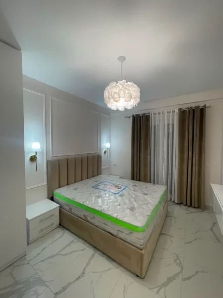 Tirane, shitet apartament 1+1 , 67 m² 135.000 € (YZBERISHT)