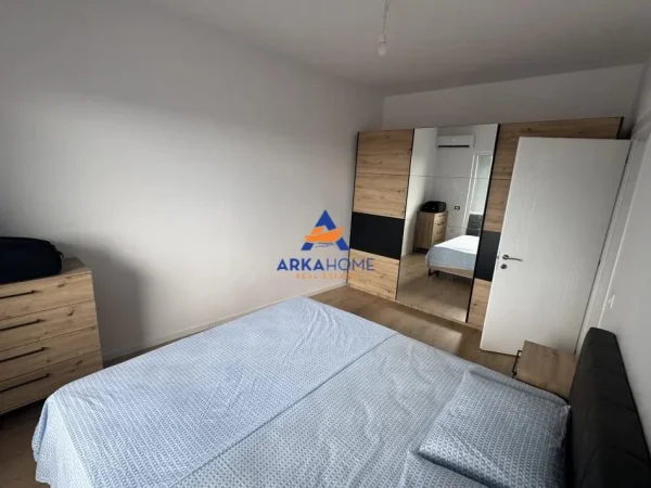 Tirane, jepet me qera apartament 2+1+Ballkon Kati 5, 97 m² 756 € (BULEVARDI RI)