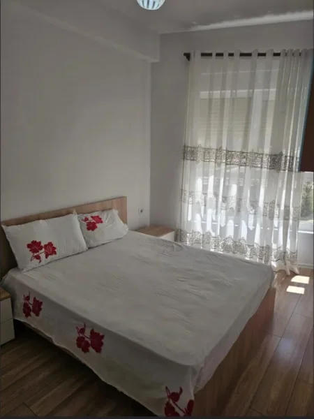 Tirane, jepet me qera apartament 2+1 Kati 2, 64 m² 550 € (Ali Demi)
