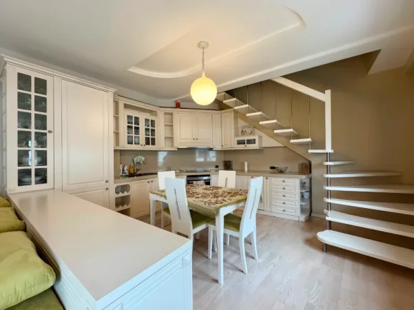 Tirane, shitet apartament duplex 2+1 , 120 m² 265.000 € 
