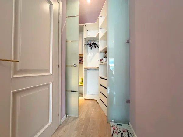 Tirane, shitet apartament duplex 2+1 , 120 m² 265.000 € 