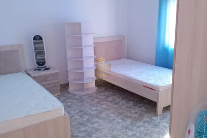 Tirane, jepet me qera apartament 2+1+Ballkon Kati 2, 100 m² 550 € (Astir)