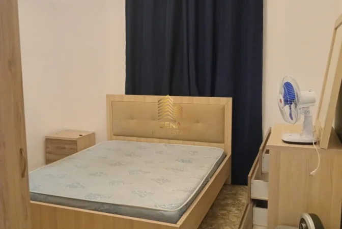 Tirane, jepet me qera apartament 2+1+Ballkon Kati 2, 100 m² 550 € (Astir)