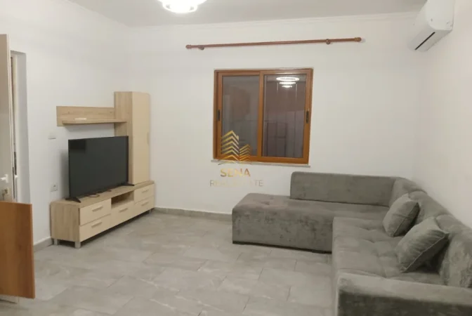 Tirane, jepet me qera apartament 2+1+Ballkon Kati 2, 100 m² 550 € (Astir)