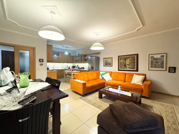 Tirane, shitet apartament 2+1 , 120 m² 270.000 € 