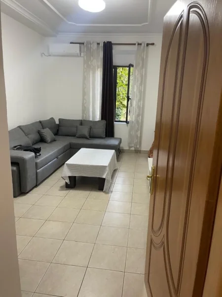 Tirane, jepet me qera apartament 2+1 Kati 2, 90 m² 800 € (Myslym Shyri)