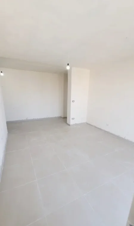 Kavaje, shitet apartament 2+1+Aneks+Ballkon Kati 4, 94 m² (Kavaje)