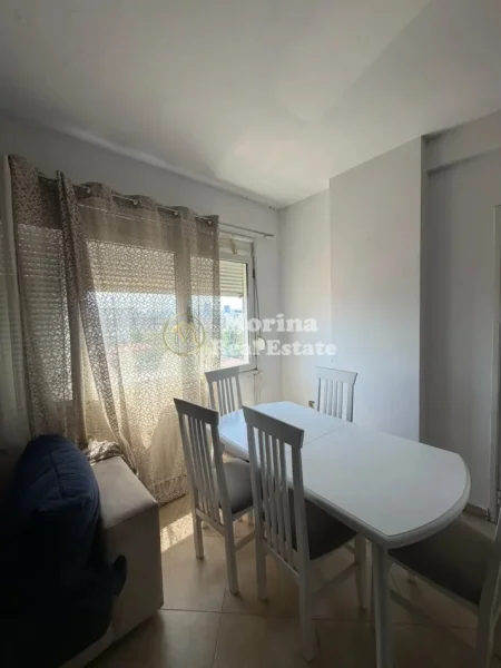 Tirane, jepet me qera apartament 2+1 Kati 6, 80 m² 500 € (Rruga 5 Maji)