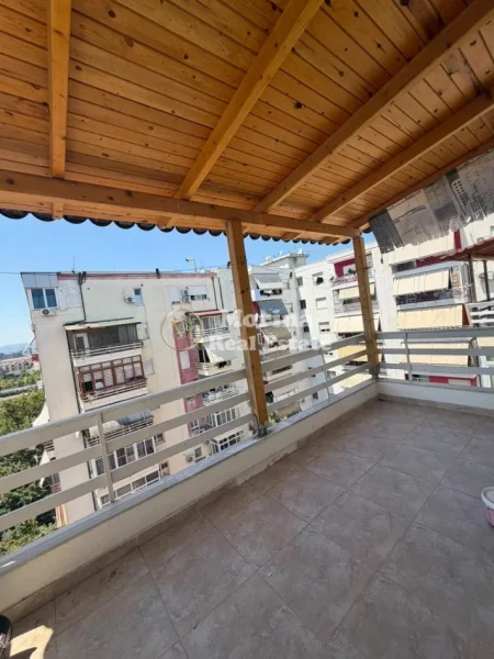 Tirane, jepet me qera apartament 2+1 Kati 6, 80 m² 500 € (Rruga 5 Maji)