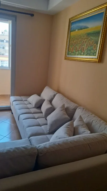Tirane, jepet me qera apartament 1+1 Kati 4, 63 m² 380 € (Pasticeri Melisa ne Fresk)