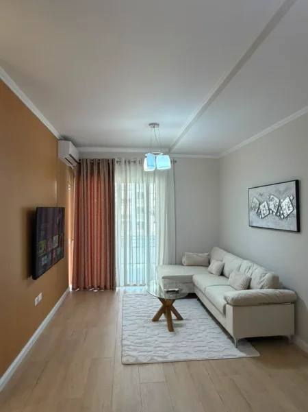 Tirane, shitet apartament 1+1 Kati 2, 58 m² 142.000 € (rruga e kavajes)