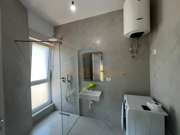 Tirane, jepet me qera apartament 1+1 Kati 2, 53 m² 400 € (Fresk)