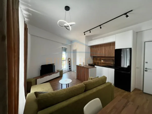 Tirane, jepet me qera apartament 1+1 Kati 2, 53 m² 400 € (Fresk)