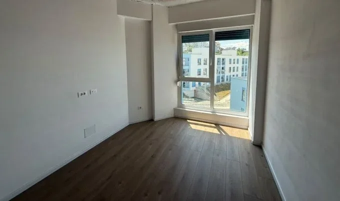 Tirane, shitet apartament 2+1+Aneks+Ballkon Kati 3, 88 m² 115.000 € (fresku , linze , dajti)