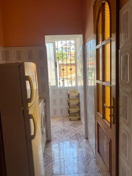 Tirane, jepet me qera Vile 2+1+Ballkon Kati 2, 120 m² 400 € 