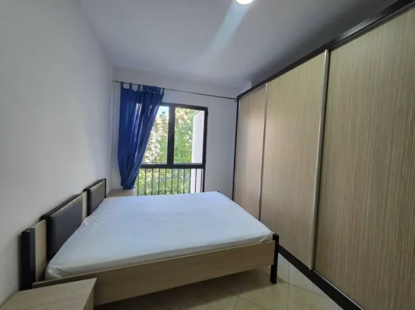 Tirane, jepet me qera apartament 2+1+Ballkon Kati 4, 82 m² 550 € (Unaza e Re)