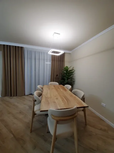 Tirane, jepet me qera apartament 2+1 Kati 2, 117 m² 1.400 € (LIQENI I THATE)