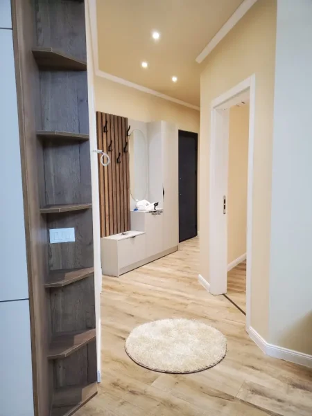 Tirane, jepet me qera apartament 2+1 Kati 2, 117 m² 1.400 € (LIQENI I THATE)