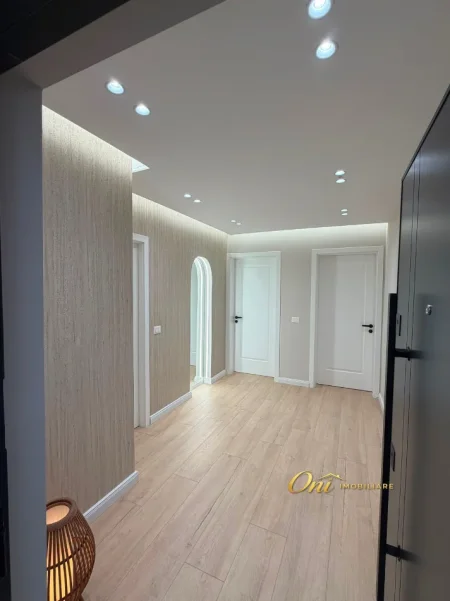 Tirane, shitet apartament 1+1 Kati 2, 55 m² 195.000 € (RRUGA E KOSOVAREVE)