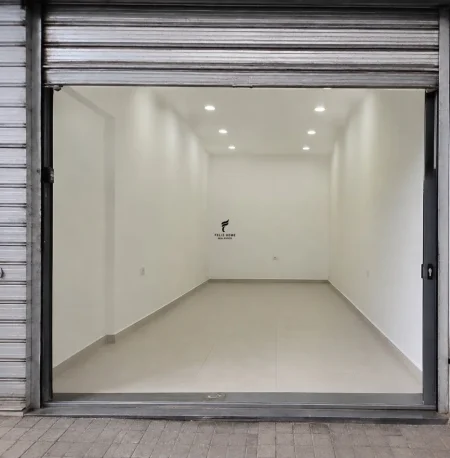Tirane, jepet me qera dyqan Kati 0, 27 m² 700 € (VASIL SHANTO)