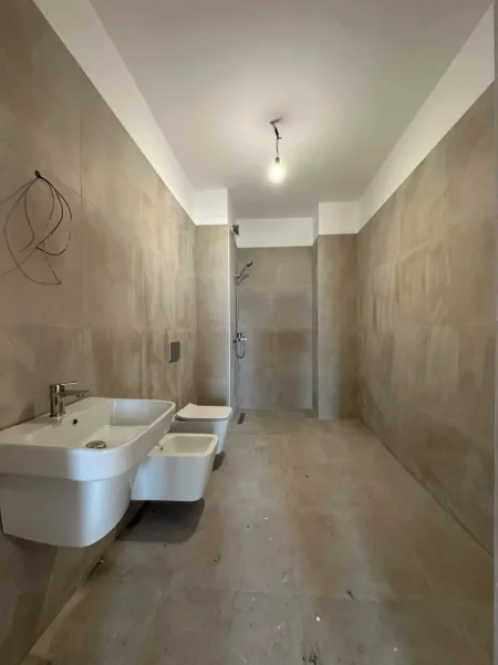 Tirane, shes apartament 2+1+Ballkon Kati 7, 131 m² (Dritan Hoxha)
