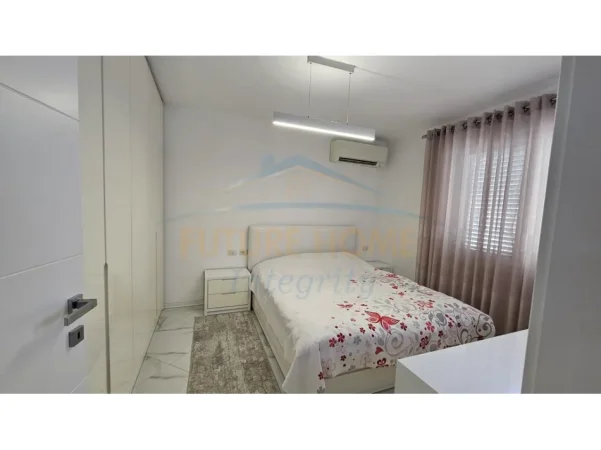 Tirane, jepet me qera apartament 2+1 Kati 4, 60 m² 55.000 € (RRUGA FERIT XHAJKO)