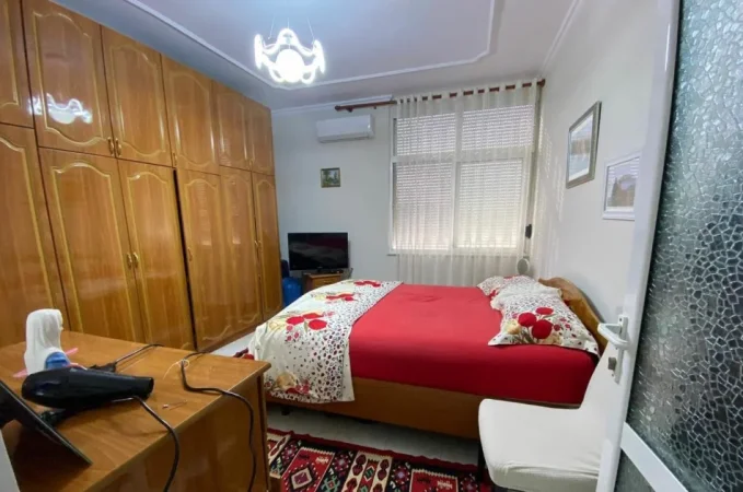Tirane, jepet me qera apartament 2+1 Kati 7, 100 m² 550 € (Rruga Isuf Elezi)