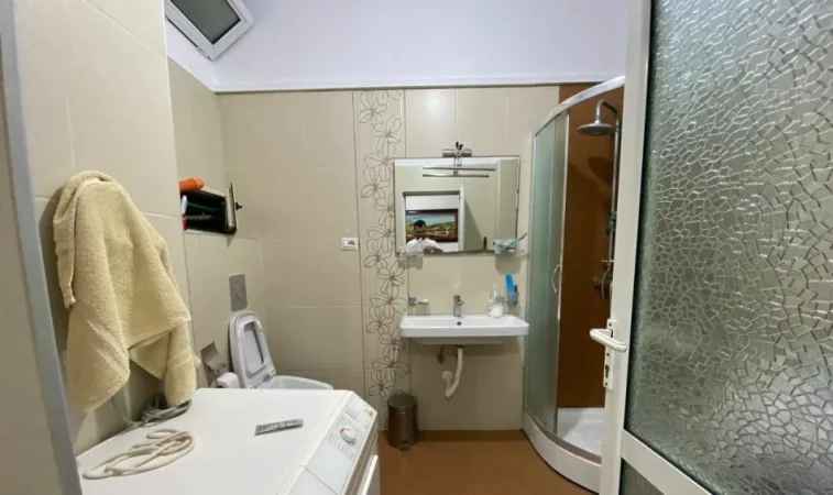 Tirane, jepet me qera apartament 2+1 Kati 7, 100 m² 550 € (Rruga Isuf Elezi)