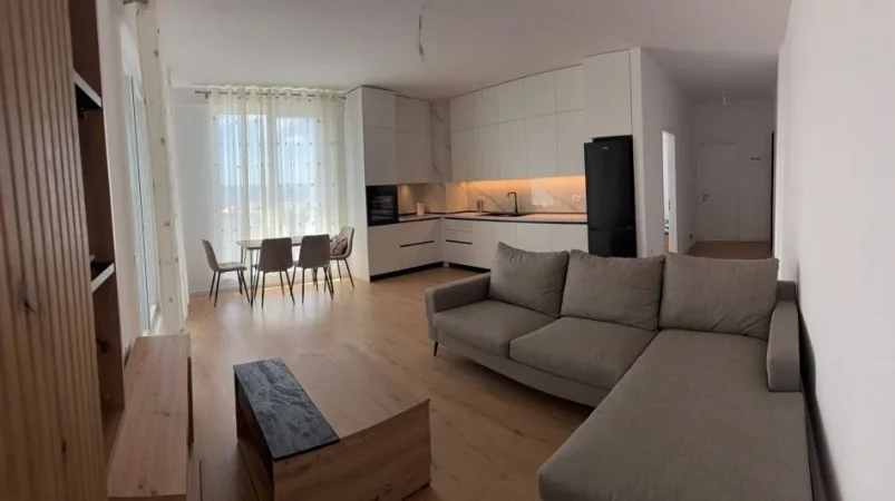 Tirane, jepet me qera apartament 2+1+Aneks+Ballkon Kati 5, 95 m² 650 € (Bulevardi I Ri)