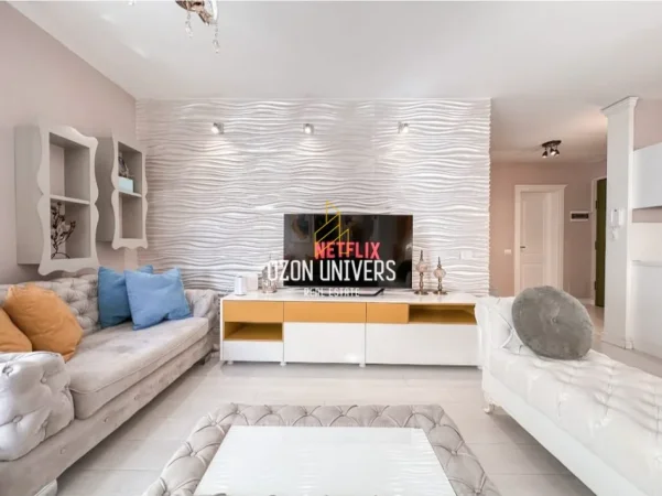 Tirane, jepet me qera apartament 2+1+Ballkon Kati 2, 100 m² 950 € (Kopshti Zoologjik)