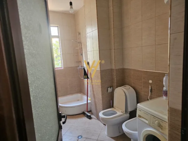 Tirane, jepet me qera apartament 1+1+Ballkon Kati 3, 75 m² 520 € (5 MAJI)