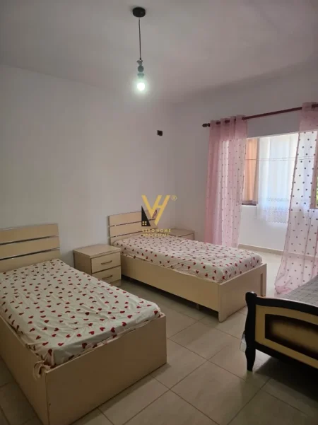 Tirane, jepet me qera apartament 1+1+Ballkon Kati 3, 75 m² 520 € (5 MAJI)