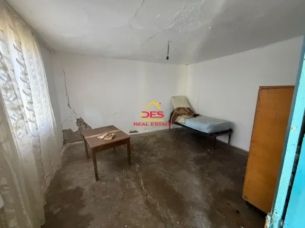 Vlore, shitet shtepi Kati 0, 45.000 € (Panaja)