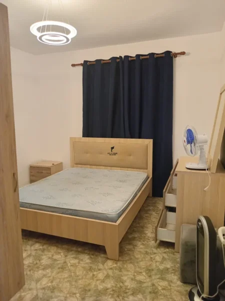 Tirane, jepet me qera apartament 2+1 Kati 2, 100 m² 550 € (ASTIR)