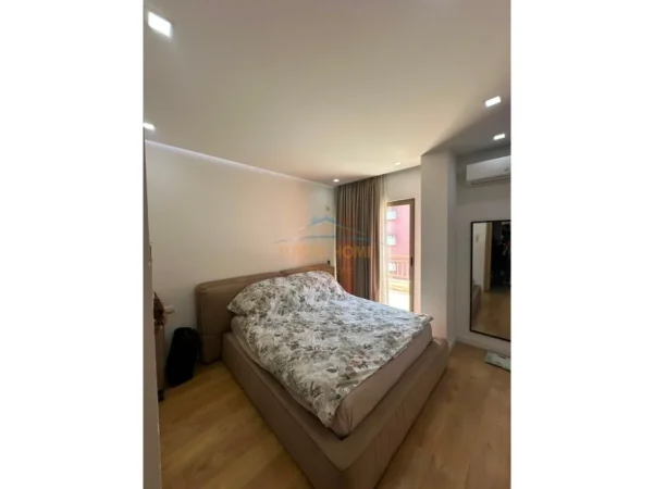 Tirane, shitet apartament 2+1 Kati 2, 97 m² 170.000 € (YZBERISHT)