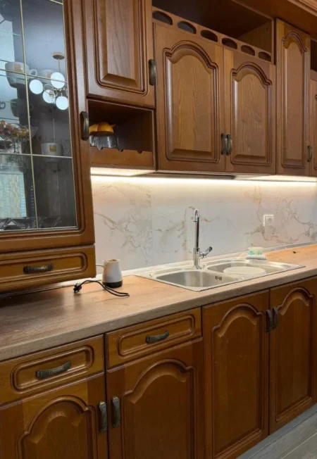 Tirane, jepet me qera apartament 2+1 Kati 1, 110 m² 500 € (Siri Kodra)