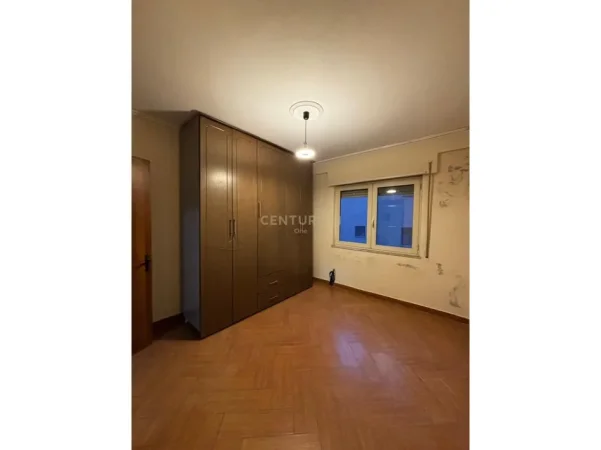 Tirane, shitet apartament 2+1 Kati 2, 113 m² 155.000 € (misto mame)