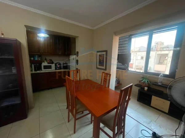 Tirane, shitet apartament 1+1 Kati 5, 66 m² 150.000 € (MYSLYM SHYRI)
