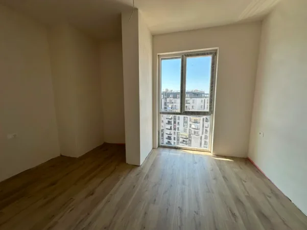 Tirane, shitet apartament 2+1+Ballkon Kati 9, 90 m² 170.000 € (Rruga Andrea Kushi)