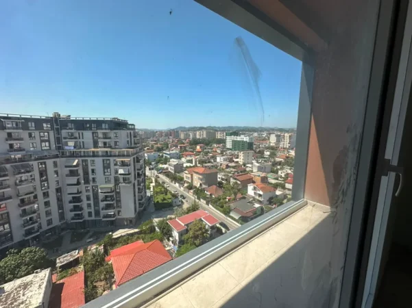 Tirane, shitet apartament 2+1+Ballkon Kati 9, 90 m² 170.000 € (Rruga Andrea Kushi)