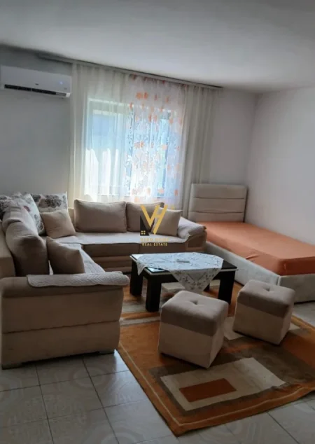 Tirane, jepet me qera apartament 1+1+Ballkon Kati 5, 70 m² 620 € (VASIL SHANTO)