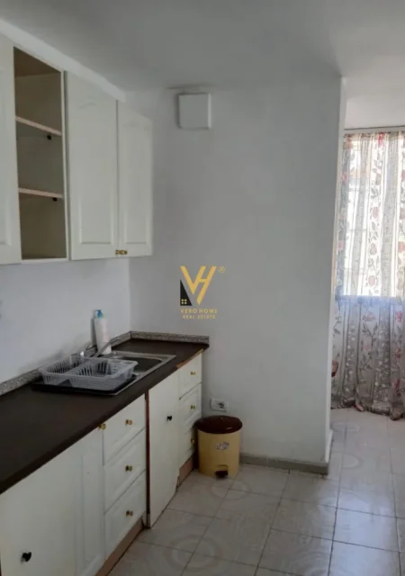Tirane, jepet me qera apartament 1+1+Ballkon Kati 5, 70 m² 620 € (VASIL SHANTO)