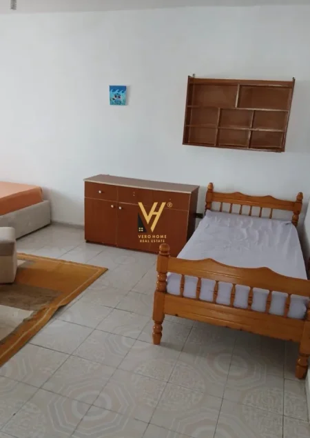Tirane, jepet me qera apartament 1+1+Ballkon Kati 5, 70 m² 620 € (VASIL SHANTO)